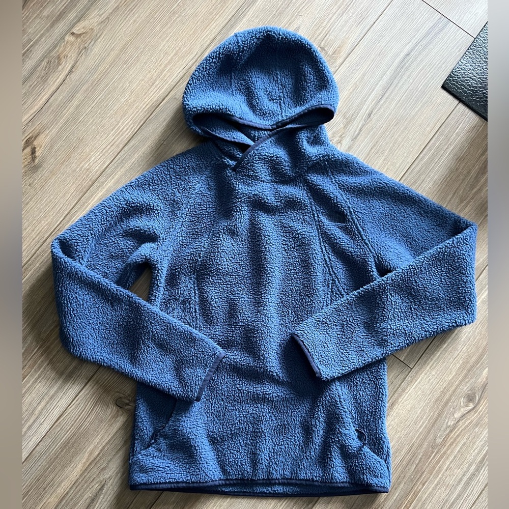 The North Face Women’s Fleece Size S
Cozy Warm